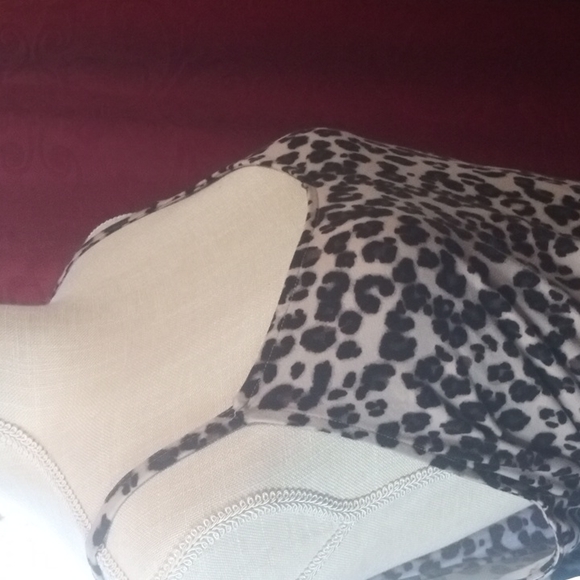 Torrid Leopard Super Soft Knit Swing Cami Tank Sz 2 nwot - Picture 3 of 9